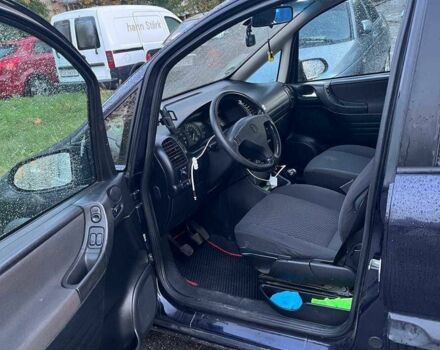 Синий Опель Зафира, объемом двигателя 1.6 л и пробегом 183 тыс. км за 3850 $, фото 4 на Automoto.ua