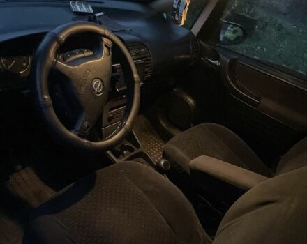 Синий Опель Зафира, объемом двигателя 2 л и пробегом 270 тыс. км за 3200 $, фото 2 на Automoto.ua