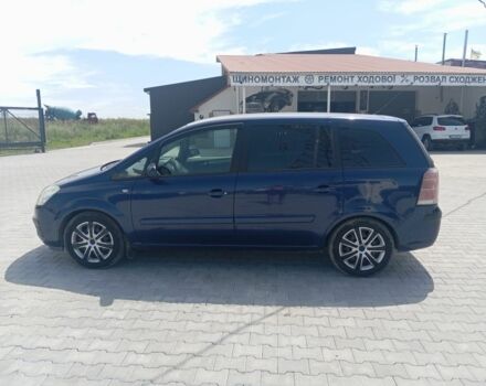 Синий Опель Зафира, объемом двигателя 1.8 л и пробегом 300 тыс. км за 3800 $, фото 3 на Automoto.ua