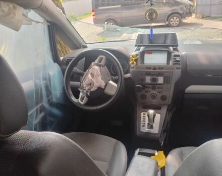 Синій Опель Зафіра, об'ємом двигуна 2 л та пробігом 275 тис. км за 1500 $, фото 3 на Automoto.ua