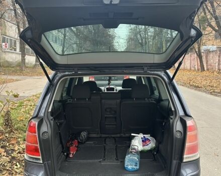 Синий Опель Зафира, объемом двигателя 1.6 л и пробегом 248 тыс. км за 5899 $, фото 5 на Automoto.ua