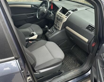 Синий Опель Зафира, объемом двигателя 1.6 л и пробегом 248 тыс. км за 5899 $, фото 6 на Automoto.ua