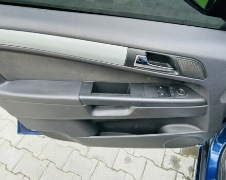 Синий Опель Зафира, объемом двигателя 1.9 л и пробегом 230 тыс. км за 7500 $, фото 7 на Automoto.ua