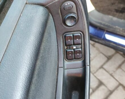 Синий Опель Зафира, объемом двигателя 2 л и пробегом 300 тыс. км за 1308 $, фото 4 на Automoto.ua