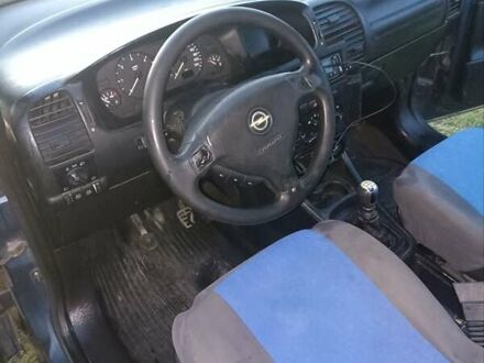 Опель Зафира 2000 в Яворове на Automoto.ua Синий Опель Зафира, объемом двигателя 2 л и пробегом 361 тыс. км за 2500 $, фото 1 на Automoto.ua