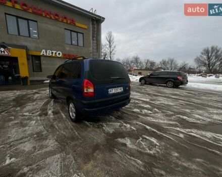 Синий Опель Зафира, объемом двигателя 1.8 л и пробегом 370 тыс. км за 3250 $, фото 1 на Automoto.ua