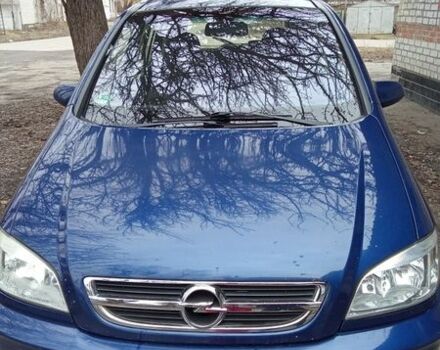 Синий Опель Зафира, объемом двигателя 2 л и пробегом 300 тыс. км за 3000 $, фото 1 на Automoto.ua