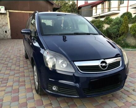 Синий Опель Зафира, объемом двигателя 1.9 л и пробегом 210 тыс. км за 5700 $, фото 1 на Automoto.ua