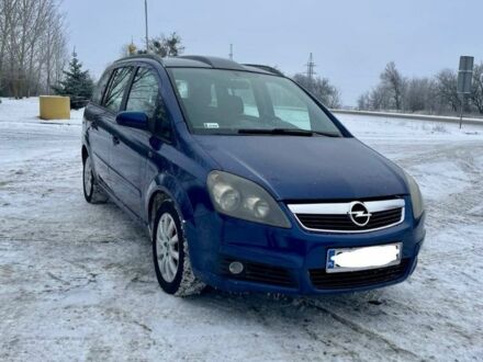 Синий Опель Зафира, объемом двигателя 1.6 л и пробегом 333 тыс. км за 3200 $, фото 1 на Automoto.ua