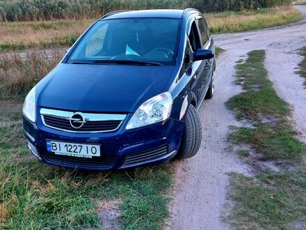 Синий Опель Зафира, объемом двигателя 1.9 л и пробегом 253 тыс. км за 6000 $, фото 1 на Automoto.ua
