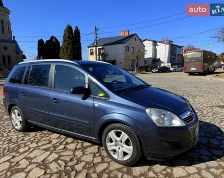 Синий Опель Зафира, объемом двигателя 1.7 л и пробегом 328 тыс. км за 5800 $, фото 1 на Automoto.ua