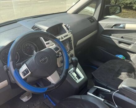 Синий Опель Зафира, объемом двигателя 1.9 л и пробегом 372 тыс. км за 6000 $, фото 1 на Automoto.ua