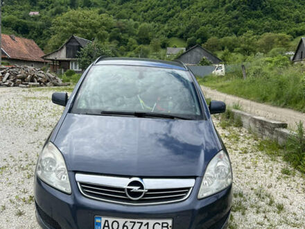Синий Опель Зафира, объемом двигателя 1.7 л и пробегом 299 тыс. км за 6500 $, фото 1 на Automoto.ua