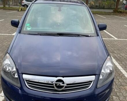 Синий Опель Зафира, объемом двигателя 1.7 л и пробегом 262 тыс. км за 8708 $, фото 1 на Automoto.ua
