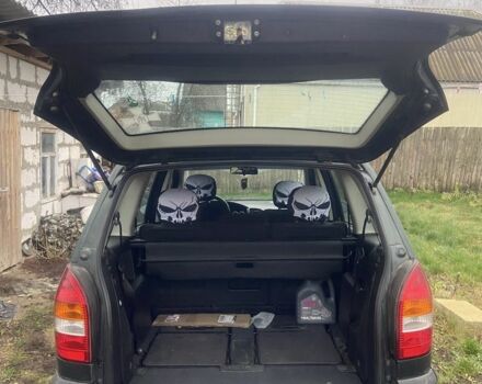 Зеленый Опель Зафира, объемом двигателя 2 л и пробегом 330 тыс. км за 2324 $, фото 5 на Automoto.ua