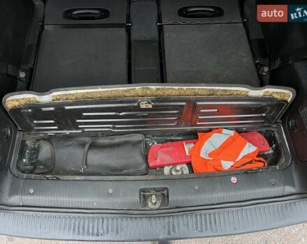 Зеленый Опель Зафира, объемом двигателя 2 л и пробегом 397 тыс. км за 3300 $, фото 11 на Automoto.ua