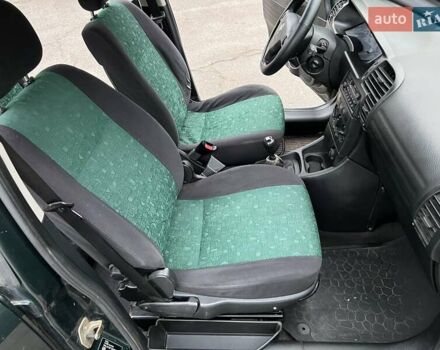 Зеленый Опель Зафира, объемом двигателя 2 л и пробегом 397 тыс. км за 3300 $, фото 6 на Automoto.ua