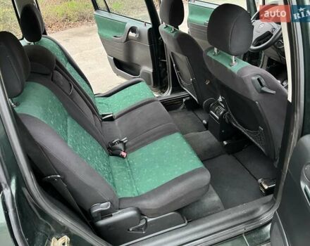 Зеленый Опель Зафира, объемом двигателя 2 л и пробегом 397 тыс. км за 3300 $, фото 7 на Automoto.ua