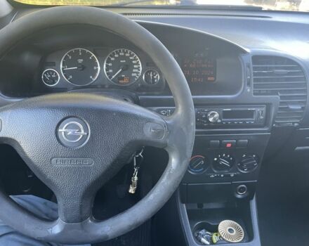 Зелений Опель Зафіра, об'ємом двигуна 2 л та пробігом 486 тис. км за 3000 $, фото 3 на Automoto.ua