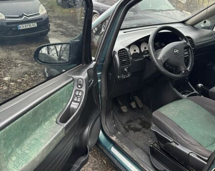Зеленый Опель Зафира, объемом двигателя 2 л и пробегом 380 тыс. км за 2600 $, фото 5 на Automoto.ua