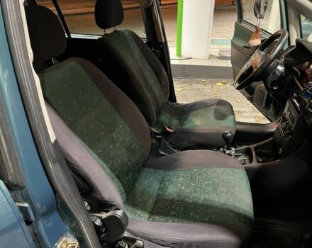 Зелений Опель Зафіра, об'ємом двигуна 2 л та пробігом 321 тис. км за 2200 $, фото 4 на Automoto.ua