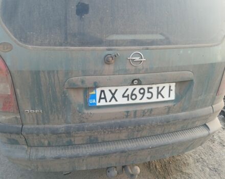 Зеленый Опель Зафира, объемом двигателя 2.2 л и пробегом 300 тыс. км за 350 $, фото 1 на Automoto.ua