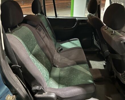 Зелений Опель Зафіра, об'ємом двигуна 2 л та пробігом 321 тис. км за 2200 $, фото 5 на Automoto.ua