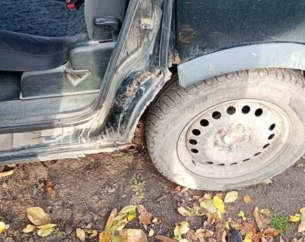 Зеленый Опель Зафира, объемом двигателя 2 л и пробегом 352 тыс. км за 1400 $, фото 6 на Automoto.ua