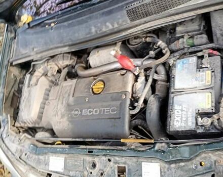 Зеленый Опель Зафира, объемом двигателя 2 л и пробегом 352 тыс. км за 1400 $, фото 5 на Automoto.ua