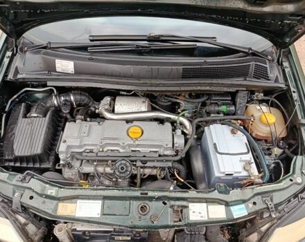 Зелений Опель Зафіра, об'ємом двигуна 2 л та пробігом 2 тис. км за 2850 $, фото 7 на Automoto.ua