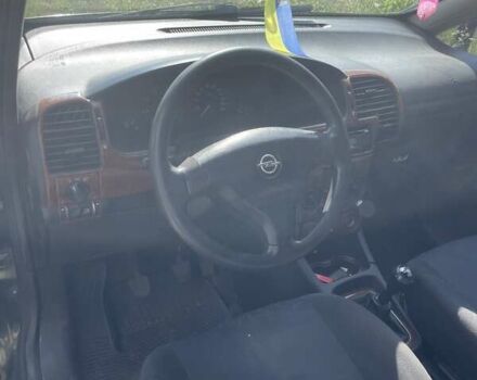 Зеленый Опель Зафира, объемом двигателя 1.8 л и пробегом 290 тыс. км за 3000 $, фото 4 на Automoto.ua