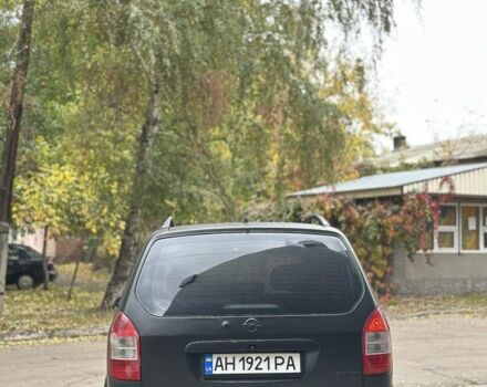 Зеленый Опель Зафира, объемом двигателя 2.2 л и пробегом 220 тыс. км за 2650 $, фото 4 на Automoto.ua