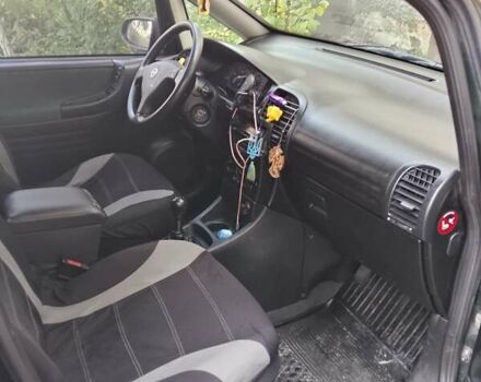 Зеленый Опель Зафира, объемом двигателя 2 л и пробегом 370 тыс. км за 2700 $, фото 5 на Automoto.ua