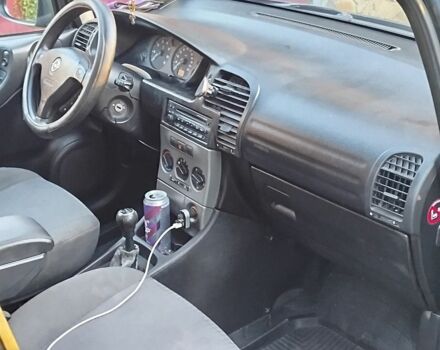 Зелений Опель Зафіра, об'ємом двигуна 1.6 л та пробігом 193 тис. км за 5200 $, фото 10 на Automoto.ua