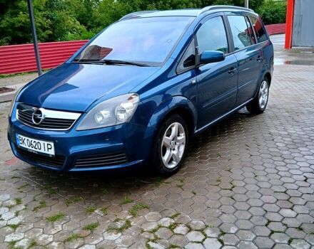 Зеленый Опель Зафира, объемом двигателя 2.2 л и пробегом 303 тыс. км за 4500 $, фото 1 на Automoto.ua