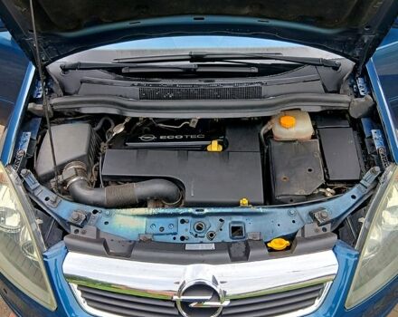 Зеленый Опель Зафира, объемом двигателя 2.2 л и пробегом 303 тыс. км за 4500 $, фото 4 на Automoto.ua