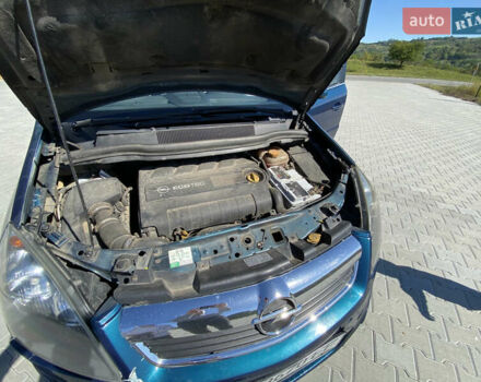 Зеленый Опель Зафира, объемом двигателя 1.91 л и пробегом 406 тыс. км за 5800 $, фото 15 на Automoto.ua