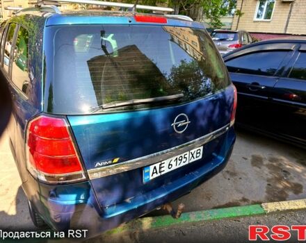Зеленый Опель Зафира, объемом двигателя 1.8 л и пробегом 258 тыс. км за 4800 $, фото 5 на Automoto.ua