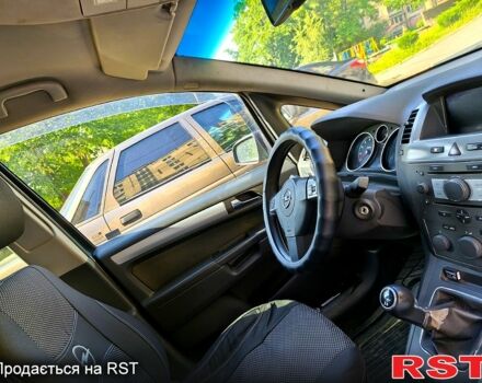 Зеленый Опель Зафира, объемом двигателя 1.8 л и пробегом 258 тыс. км за 4800 $, фото 2 на Automoto.ua