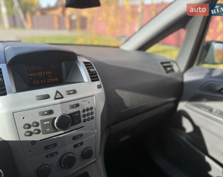 Зеленый Опель Зафира, объемом двигателя 1.6 л и пробегом 222 тыс. км за 7000 $, фото 29 на Automoto.ua