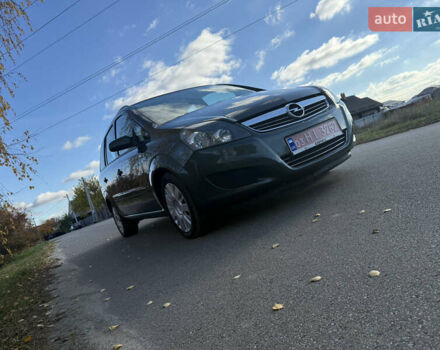 Зеленый Опель Зафира, объемом двигателя 1.6 л и пробегом 222 тыс. км за 7000 $, фото 17 на Automoto.ua