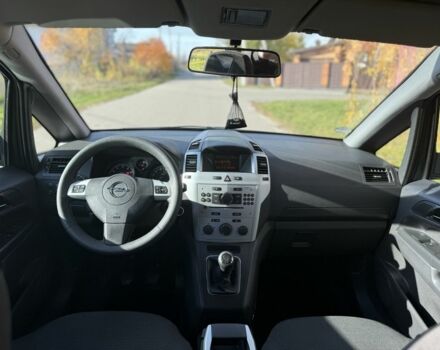 Зеленый Опель Зафира, объемом двигателя 1.6 л и пробегом 222 тыс. км за 7000 $, фото 8 на Automoto.ua