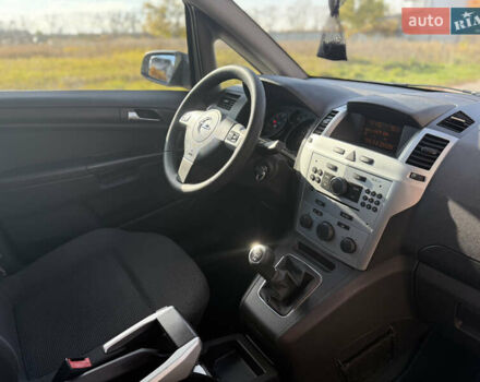 Зеленый Опель Зафира, объемом двигателя 1.6 л и пробегом 222 тыс. км за 7000 $, фото 38 на Automoto.ua