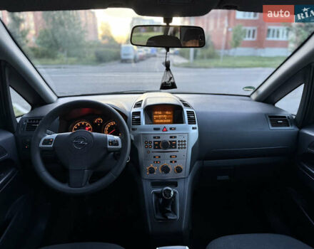 Зелений Опель Зафіра, об'ємом двигуна 1.6 л та пробігом 222 тис. км за 6700 $, фото 9 на Automoto.ua