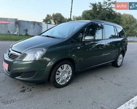 Зелений Опель Зафіра, об'ємом двигуна 1.6 л та пробігом 222 тис. км за 6700 $, фото 2 на Automoto.ua