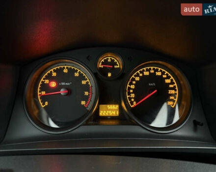 Зеленый Опель Зафира, объемом двигателя 1.6 л и пробегом 222 тыс. км за 6500 $, фото 16 на Automoto.ua