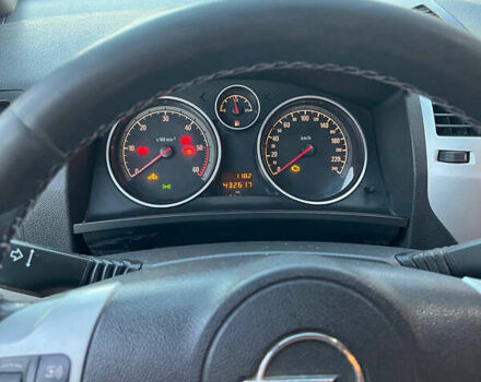 Зелений Опель Зафіра, об'ємом двигуна 1.9 л та пробігом 432 тис. км за 6200 $, фото 11 на Automoto.ua