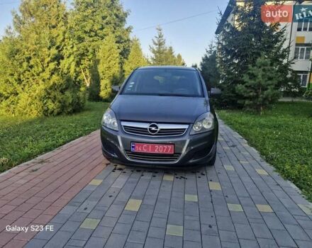 Зеленый Опель Зафира, объемом двигателя 1.7 л и пробегом 178 тыс. км за 7499 $, фото 8 на Automoto.ua