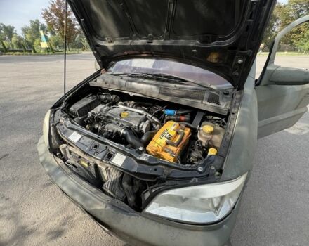 Зеленый Опель Зафира, объемом двигателя 2.2 л и пробегом 320 тыс. км за 115000 $, фото 4 на Automoto.ua