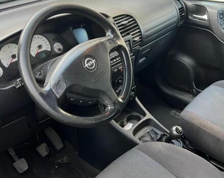 Зеленый Опель Зафира, объемом двигателя 2 л и пробегом 350 тыс. км за 1800 $, фото 2 на Automoto.ua